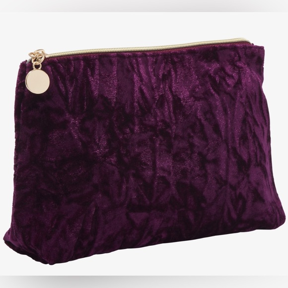 Ulta Beauty GIFT BAG Makeup Palette Primer Brows Highlighter Blush Lip Stick +++ - Picture 4 of 4